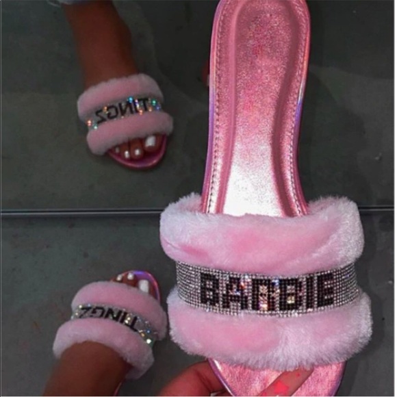 Barbie Tings Furry Slides ✨❄️ - Picture 3 of 4